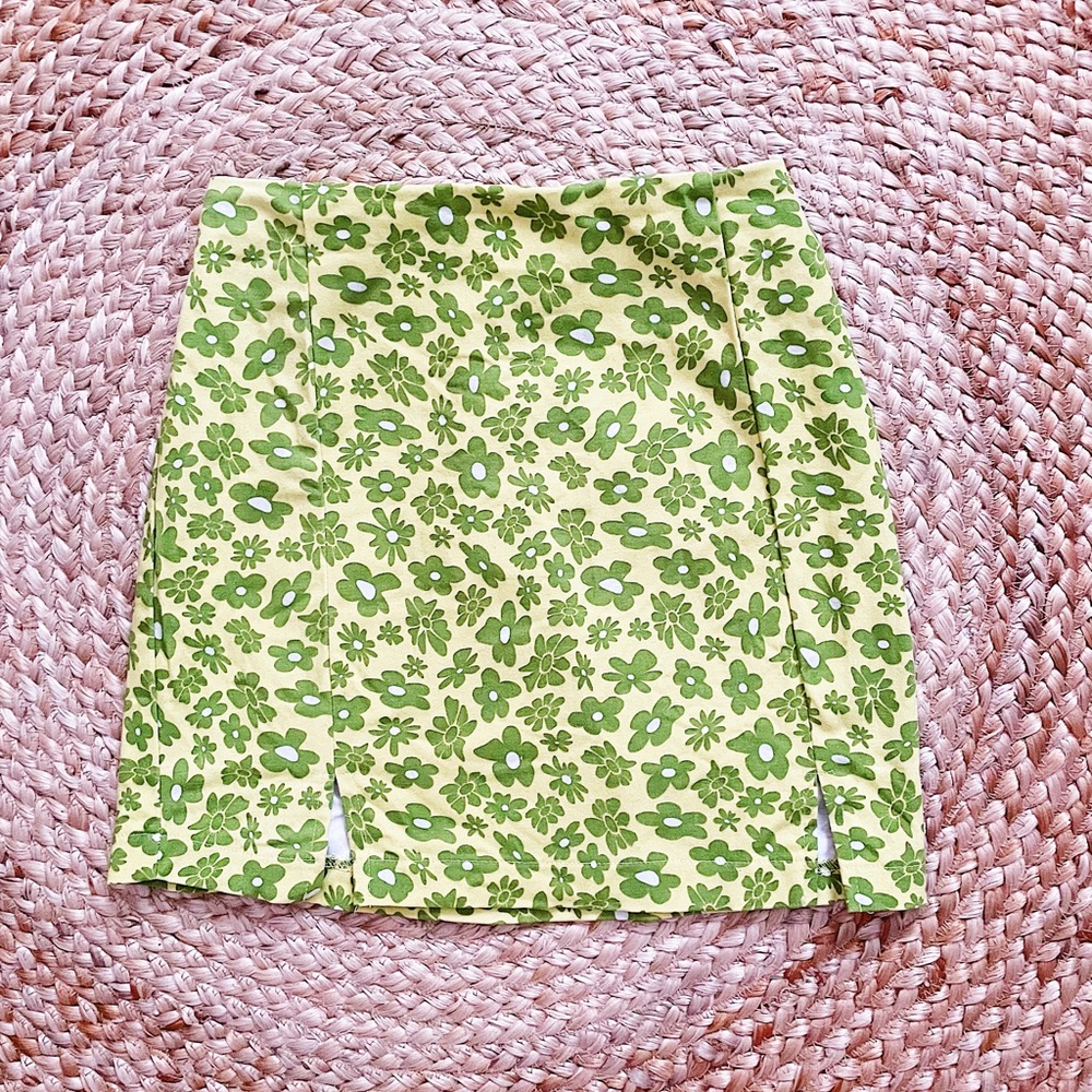 Green Daisy Mini Skirt